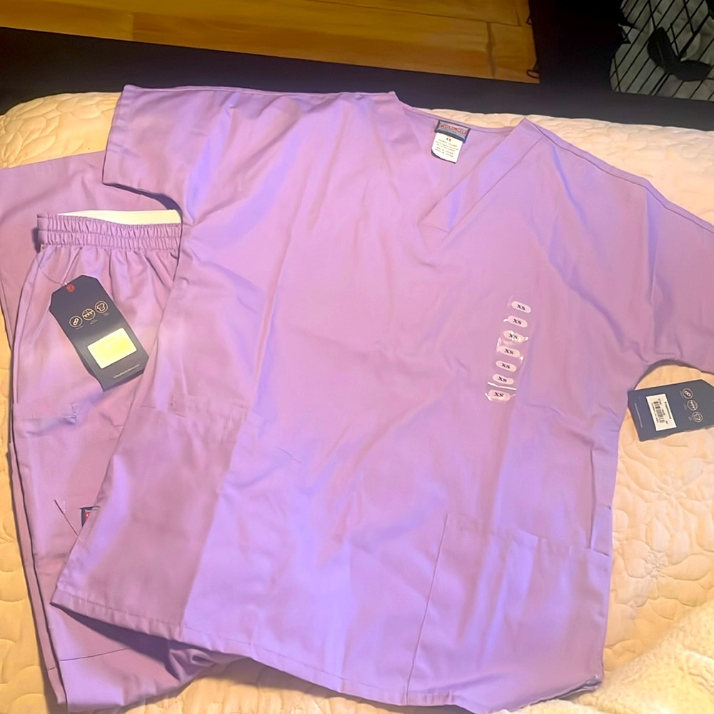 Cherokee Scrubs in the color ‘Orchid’.